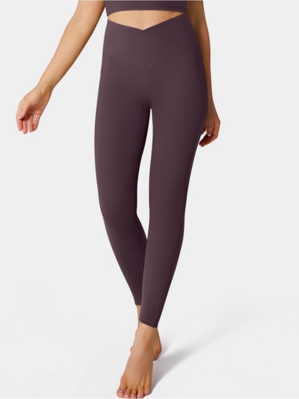 HALARA High-Rise Crossover Leggings in Plum
